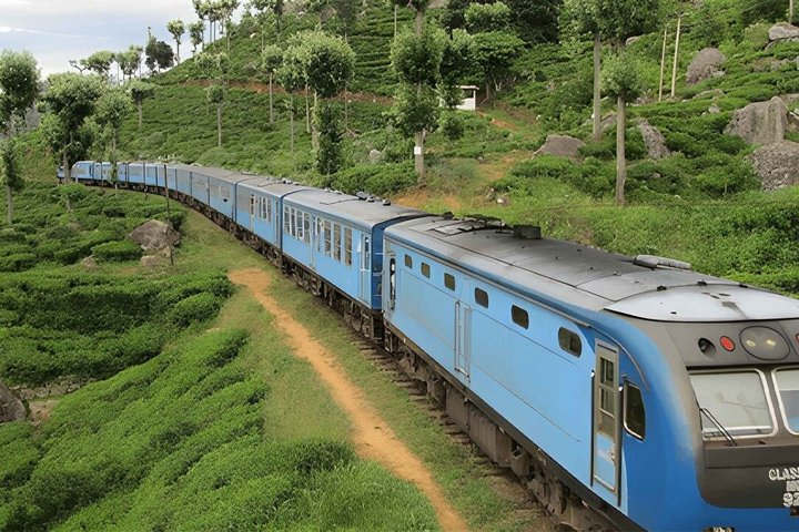 Ambewela to Ella train ride on (Train № 1005/1015) - Photo 1 of 6